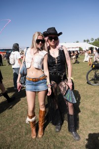 INDIO, CALIFORNIA - APRIL 17: (FOR EDITORIAL USE ONLY) (NOT TO BE LICENSED FOR ANY STANDALONE OR SPECIAL INTEREST BOOK PUBLISHING USE CONCERNING THE COACHELLA MUSIC FESTIVAL AND/OR STAGECOACH MUSIC FESTIVAL) Fans attend day 1, weekend 2 of the Coachella Valley Music & Arts Festival on April 17, 2026 in Indio, California. (Photo by Scott Dudelson/Getty Images for Coachella)