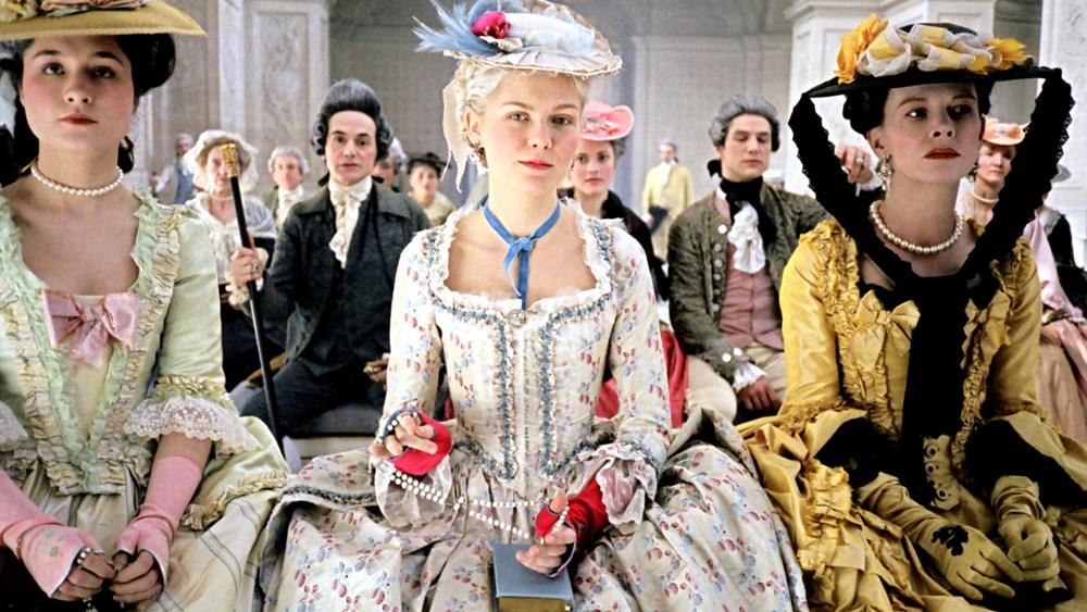 MARIE ANTOINETTE, Mary Nighy, Kirsten Dunst, Judy Davis, 2006. ©Sony Pictures/courtesy Everett Collection