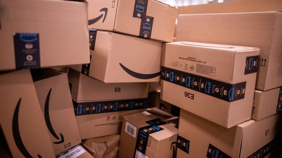 The class-action complaint claims Amazon prioritized political goodwill over reimbursing shoppers for invalidated IEEPA tariffs.