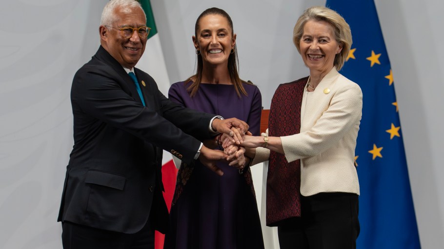 At their first summit in over a decade, Mexico and the EU signed an agreement to remove high tariffs on agricultural exports and open new markets for food, pharma and raw materials.